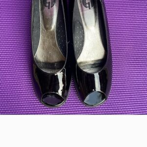 Gravity Defyer Open Toe Genuine Patent Leather Womens Shoes Size 10.5